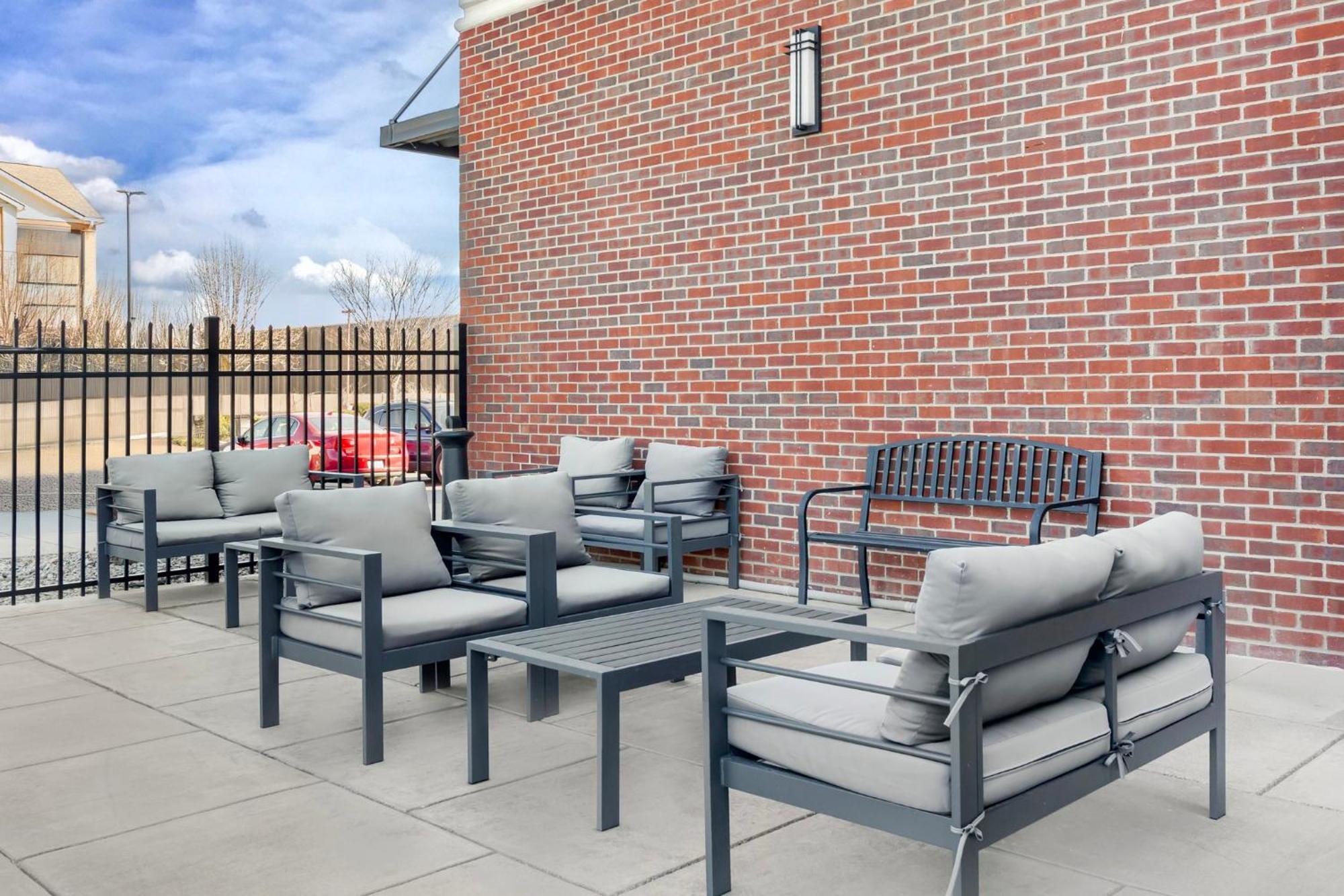 Holiday Inn Louisville Airport South By Ihg Ngoại thất bức ảnh